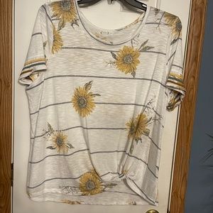 Women’s sunflower top